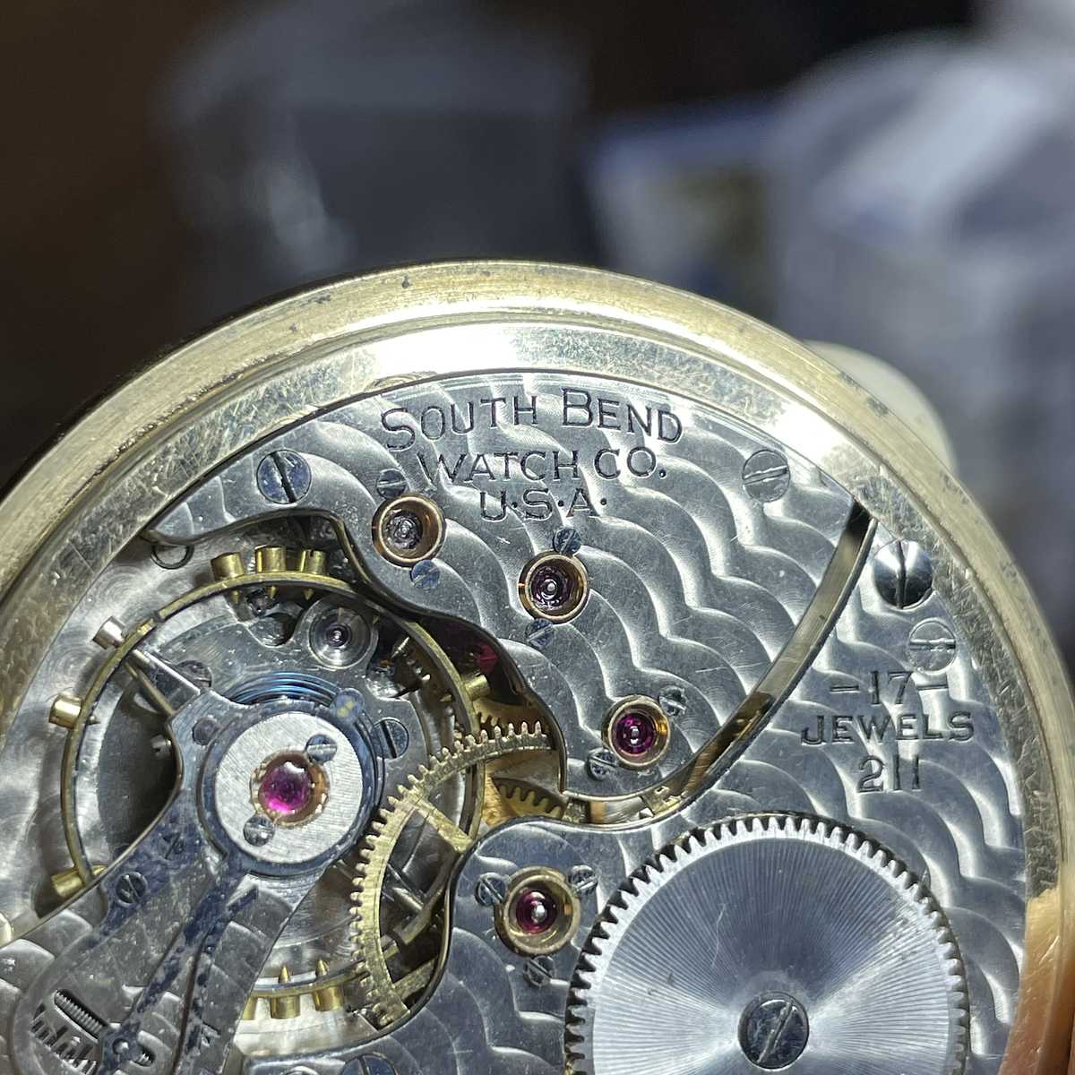 1928 South Bend Watch Grade 211 South Bend Watch Company clear as day on the movement
